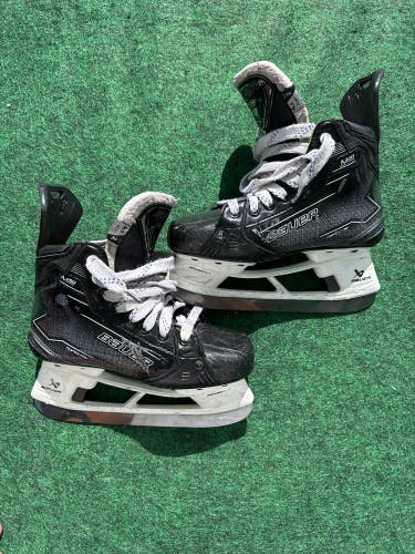 Intermediate Bauer Supreme M50 Pro Hockey Skates (Fit 2) Size 4.5 (Used)