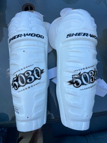 Senior Sher-Wood 5030 15" Shin Pads (Used)