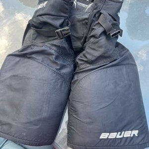 Men's Senior Medium Bauer TotalOne NXG Hockey Pants (Used)