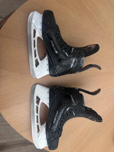 2023 Bauer Supreme Mach Hockey Skates 6.5 (Used)