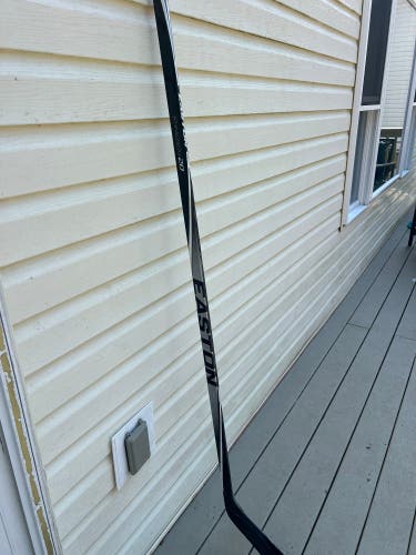 Senior Easton Synergy 20 Left Hand Hockey Stick Mid Pattern (Used)