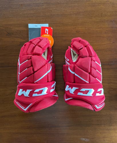CCM JetSpeed FT1 Gloves 14" (New, Unused, Red)