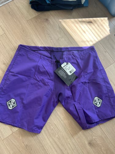 Purple Tackla Large Tackla Pant Shell (New)