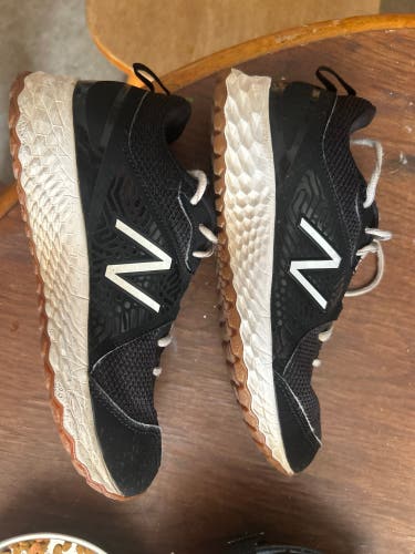 Black Men's Size M 8.0 (W 9.0)  New Balance Low Top Turf Cleats (Used)