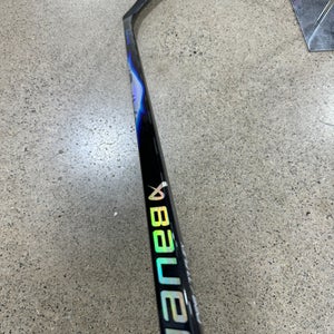Senior Bauer Vapor FlyLite, Right, P92, Flex 87 (New)
