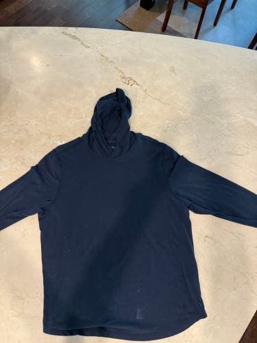 Blue Medium Men's VRST pull over and hoodie