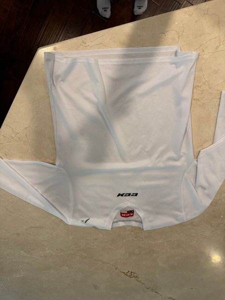 White Medium Adult Unisex CCM 5000 Jersey (Used)