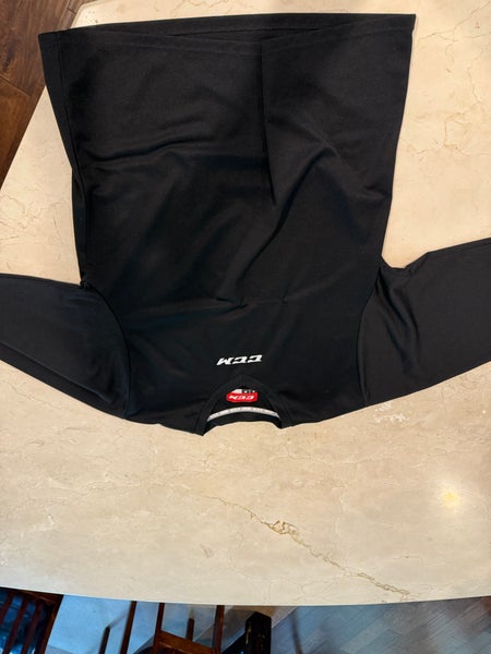 Black Medium Adult Unisex CCM 5000 Jersey (Used)