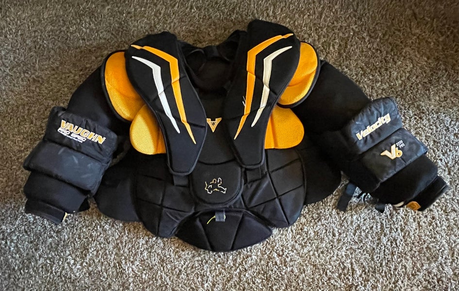 Large Vaughn Velocity V6 Goalie Chest Protector (Used)