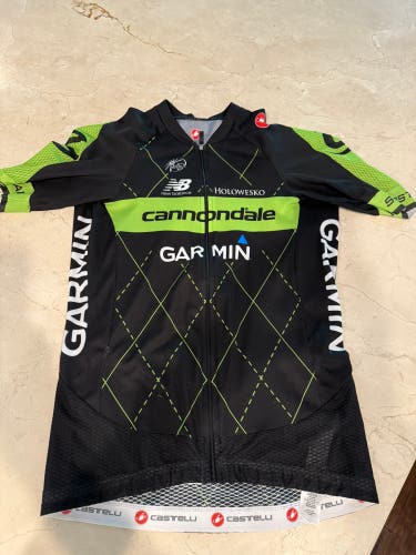 Cannondale / Garmin / Slipstream team jersey. Black xtra Large Men's Castelli Jersey (Used)