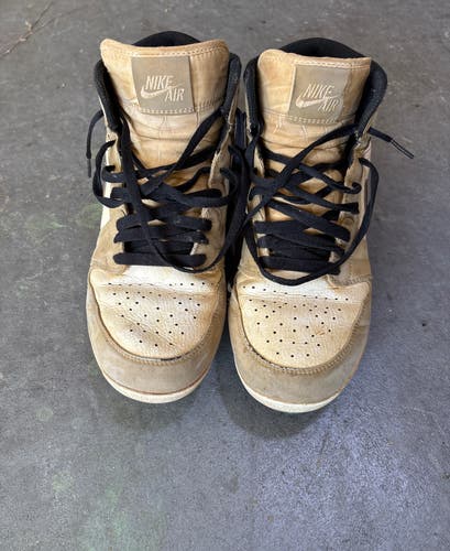 White Men's Size M 8.5 (W 9.5) Adult Air Jordan High Top Molded Cleats (Used)