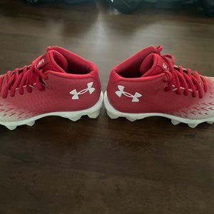 Men's 3.5Y (Big Kids / Youth) Youth Under Armour Spotlight Mid Top (Used)