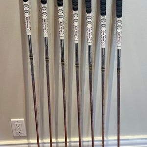 Men's 2025 TaylorMade P790 Right Handed Iron Set 4-pw Stiff Flex  (New)