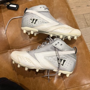 Warrior burn speed cleats size 8.5