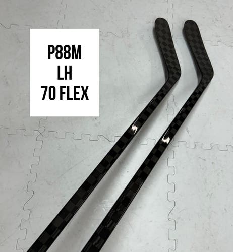 Senior(2x)Left P88M 70 Flex ProBlackStock™ Unbranded Blackouts Pro Stock Nexus Hockey Sticks