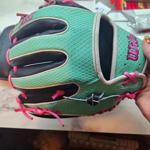 2025 Wilson A2K 1720 special release Infield Baseball Glove 11.5" (New)