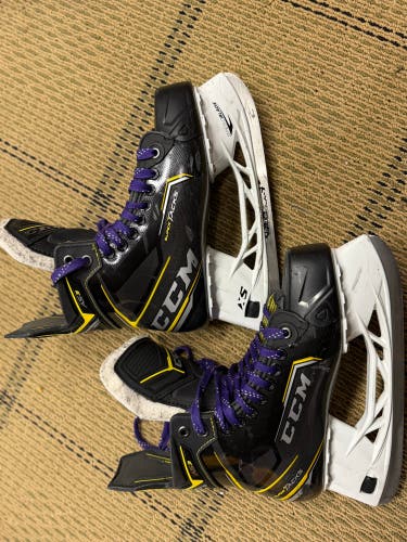 CCM Super Tacks AS3 Hockey Skates Regular Width 6.5 (Used)