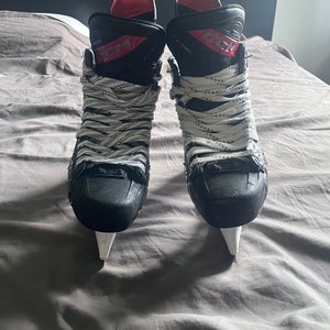 CCM JetSpeed FT6 Hockey Skates Wide Width 9.5 (Used)