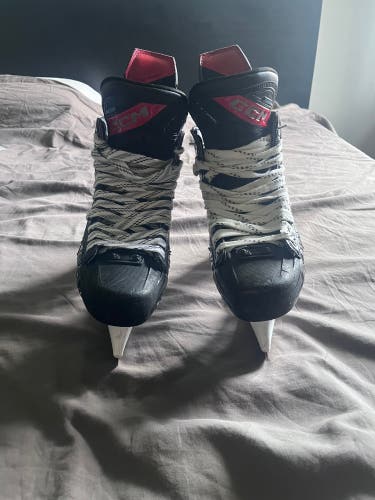 CCM JetSpeed FT6 Hockey Skates Wide Width 9.5 (Used)