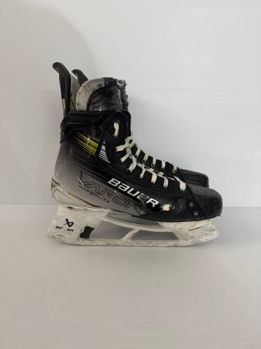 Used Size 9.75 Fit 2 Bauer Vapor Hyperlite 2 Pro Stock Hockey Skates