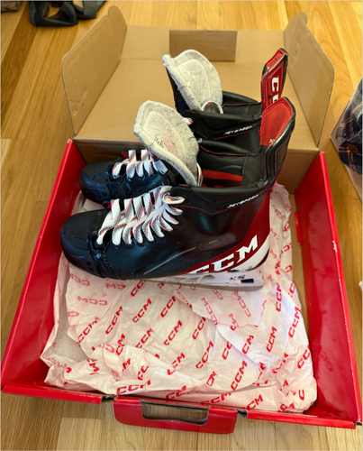 CCM JetSpeed FT485 Hockey Skates Wide Width 8 (Used)