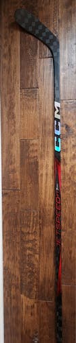 Senior CCM Jetspeed FT7 Pro Left Hand Hockey Stick P28 (New)