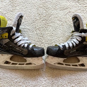 Bauer Supreme 3S Hockey Skates Size 4.5 (Used)