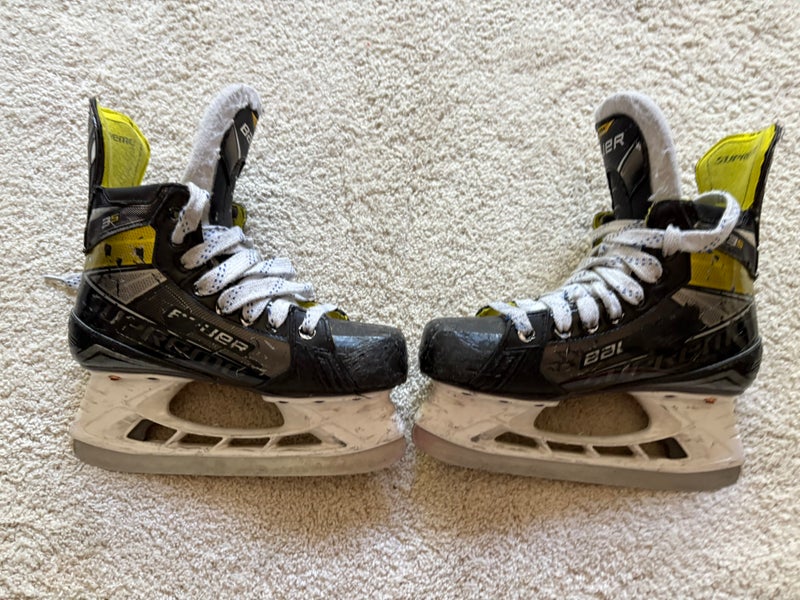 Bauer Supreme 3S Hockey Skates Size 4.5 (Used)