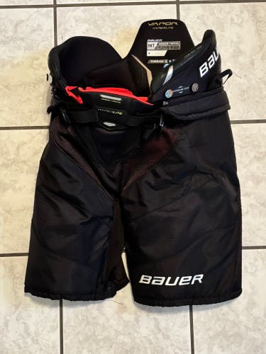Men's Intermediate Medium Bauer Vapor Hyperlite Hockey Pants (Used)
