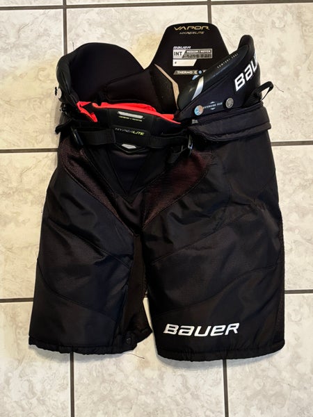 Men's Intermediate Medium Bauer Vapor Hyperlite Hockey Pants (Used)