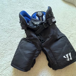 Junior Small Warrior Covert QRE20 pro Hockey Pants (Used)