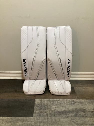 28" 2023 Bauer GSX Goalie Leg Pads (Used)