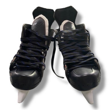 Used CCM JETSPEED 250 Intermediate Hockey Skate Intermediate 4.0 11375-S000362128