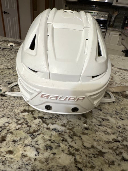 Small Bauer Re-Akt 150 Helmet (Used)