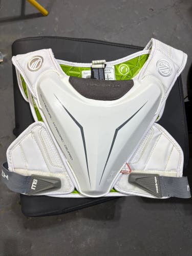 Medium Adult Maverik M5 Shoulder Pads (Used)