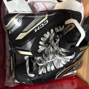 CCM Tacks AS-570 Hockey Skates Regular Width 9.5 (New)