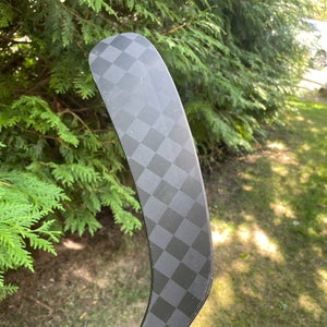 Intermediate CCM Right Handed Hockey Stick P29 (New)