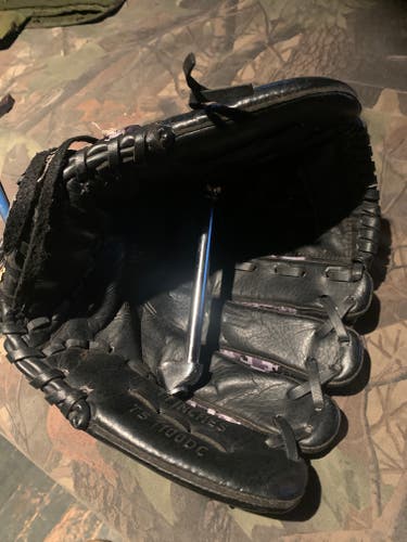 Used Adidas Easy Close Glove