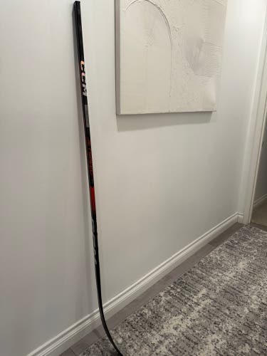 Senior CCM Jetspeed FT7 Pro Right Handed Hockey Stick P28 (Used)