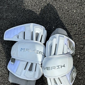 Large/Extra Large Maverik Max Arm Pads