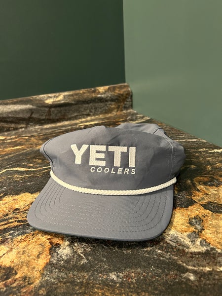 Gray Adult Unisex One Size Fits All Yeti Hat (Used)