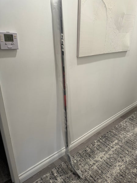 Senior CCM Jetspeed FT7 Pro Right Handed Hockey Stick P28 (New)