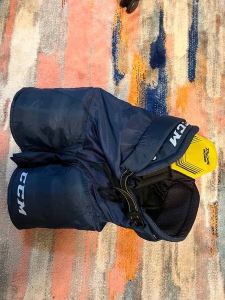 Junior Large CCM Tacks 3092 Hockey Pants (Used)