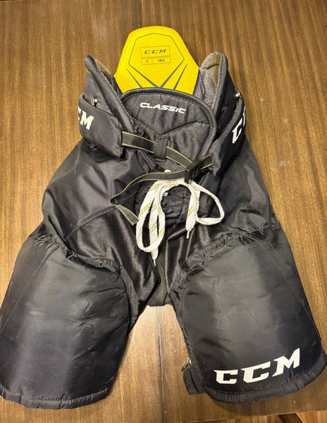 Senior Small CCM Tacks Classic Pro Hockey Pants (Used)