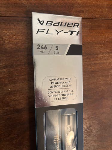 Bauer Fly-Ti 246 mm (New)