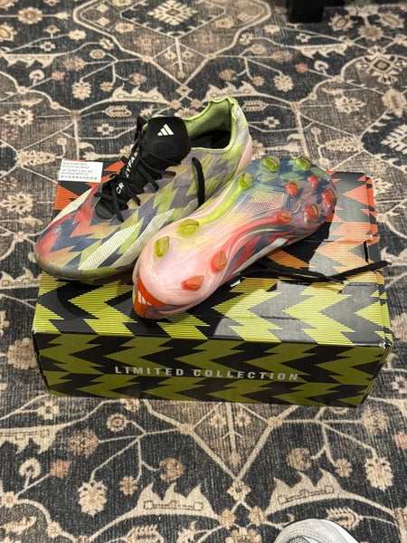 Men's Size M 7.0 (W 8.0) Adidas Cleats (Used)