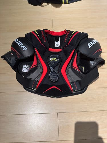 Men's XL Senior Bauer Vapor 2x pro Shoulder Pads (Used)