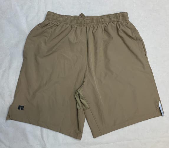 Russell Legend Pocket Shorts Men's Large Casual Tan Khaki Football Coach