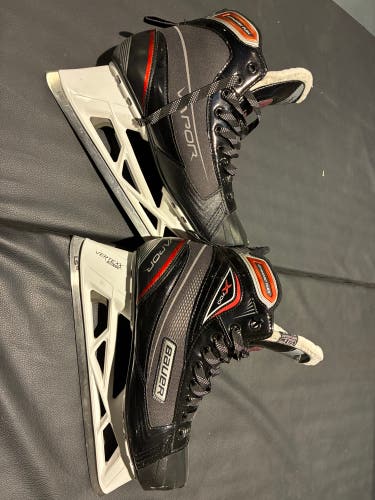 Bauer Vapor X700 Hockey Goalie Skates Extra Wide Width 9.5 (New)