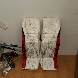 35" CCM Eflex 7 Goalie Leg Pads (Used)
